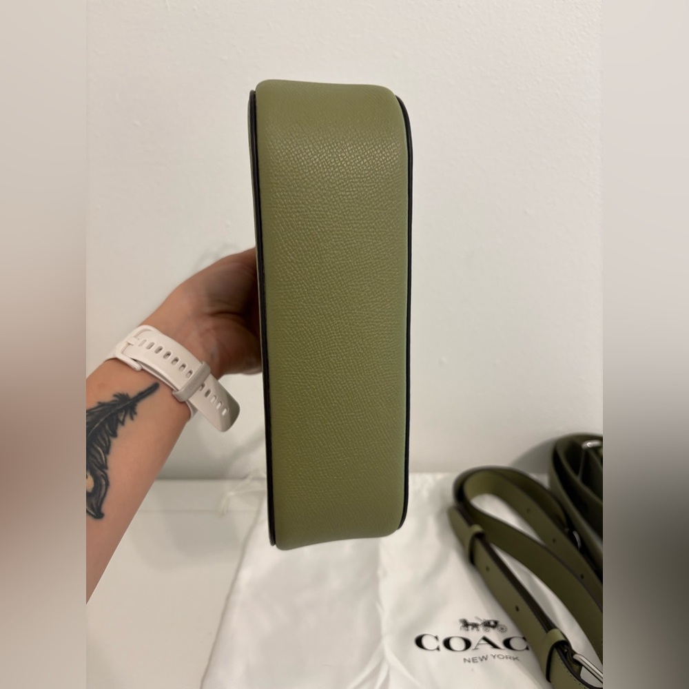 Coach Green Hobo Crossbody - Picture 6 of 7